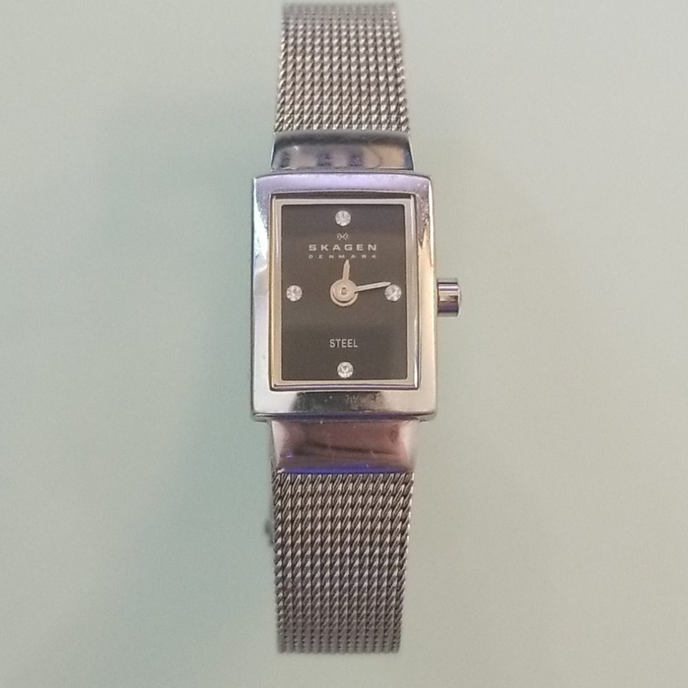 Skagen silver extremely thin watch